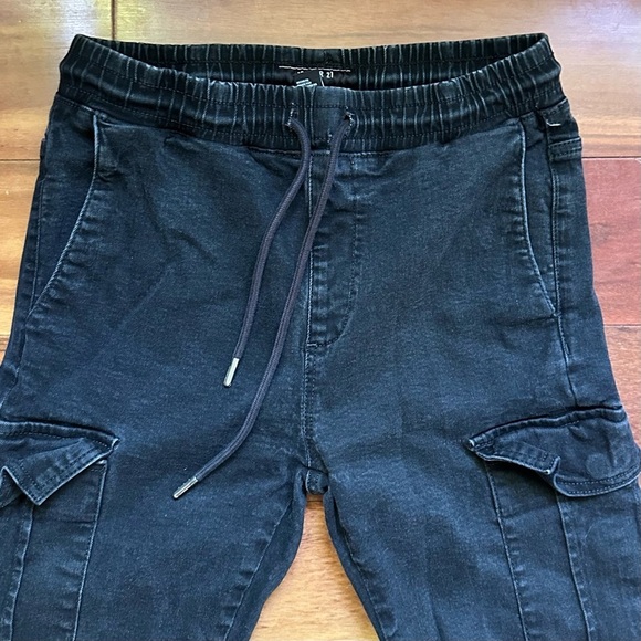 Forever 21 Cargo Pull on Jeans - Picture 2 of 8